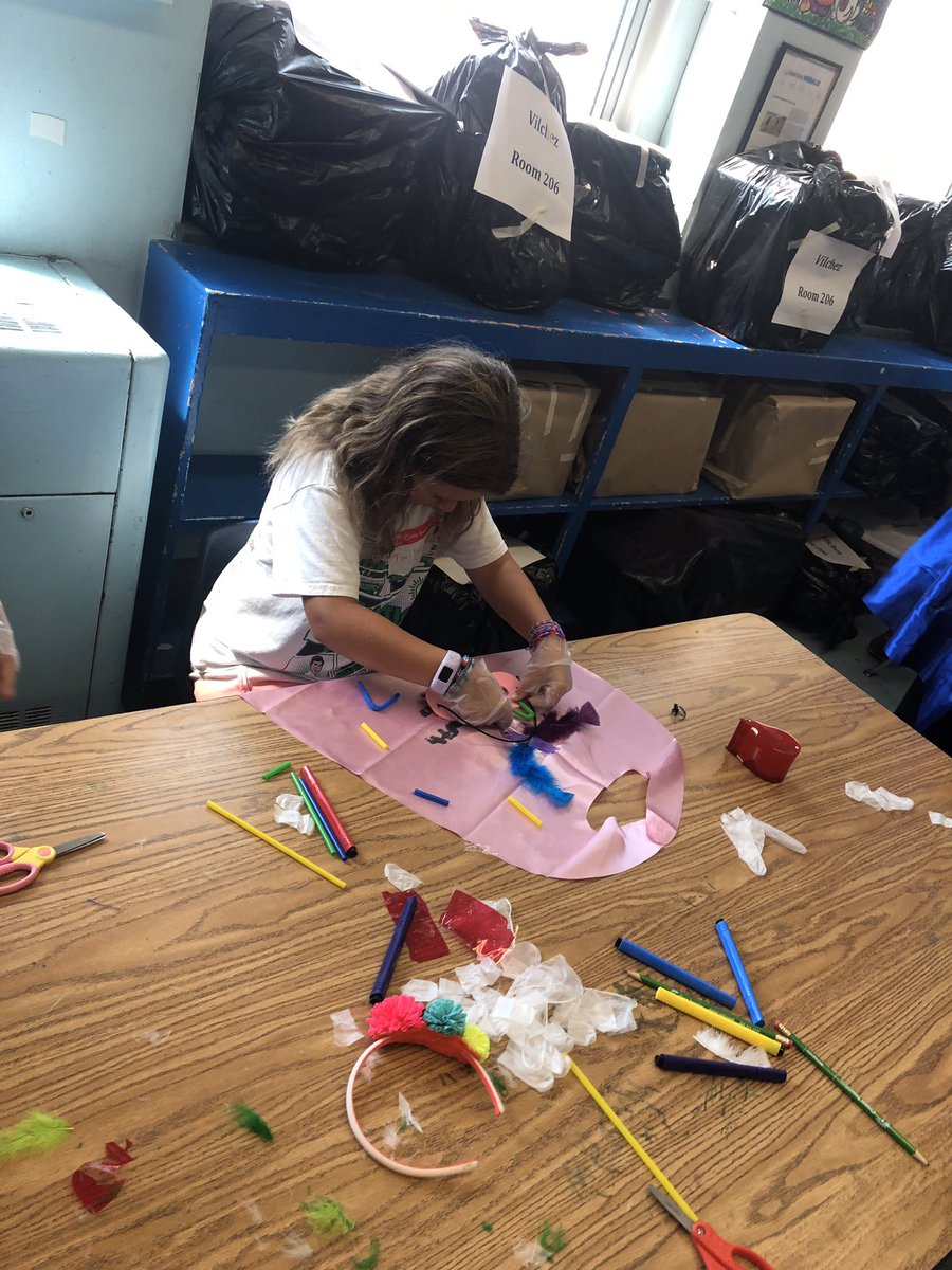 OSDINVENT's tweet photo. Oceanside inventors are supercharged up! @CampInvention https://t.co/pg3VPNGMXX
