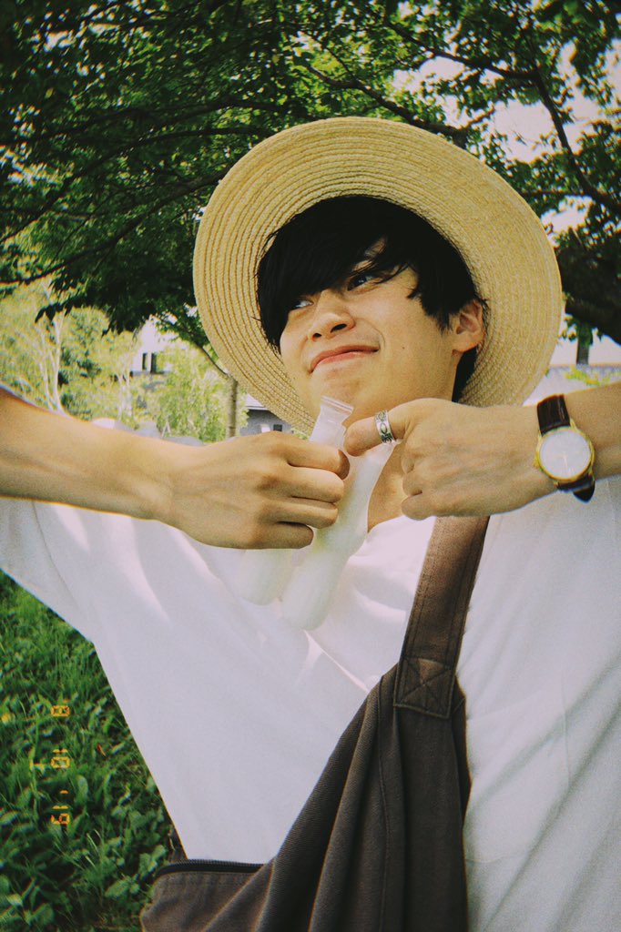 paka_graphy's tweet photo. iPhoneで撮った時の自然な表情も、「僕たち」の夏休み感が出て好き
m / じんくん
#shotoniphone #nomography https://t.co/wF38XjIHMn