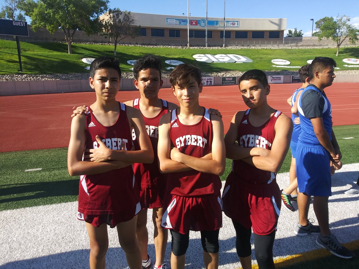 #ScorpionCC 8th Boys 1st Meet of season...Martin Sanchez 6th, Carlos Carrillo 9th, Angel Baron 11th & Diego Romero 13th our of 46. Strong start...#bringthesting #ScorpionAthletics @BSybert_PK8 https://t.co/edBwE0yL49