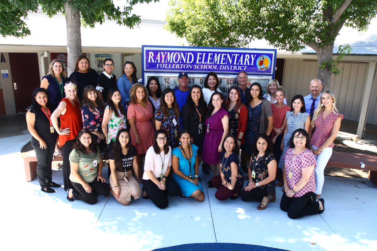 Raymond_School's tweet photo. Raymond Staff at the end of a very successful 1st day of school 2019-2020.  #fsdlearns https://t.co/1Mlvt1x9V5