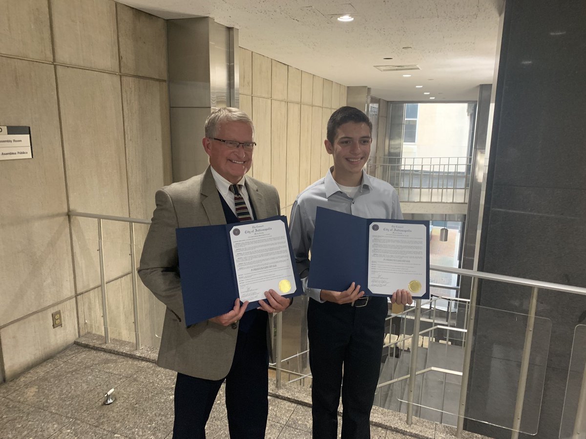 DR_HUOTARI's tweet photo. @creekstudenthsm someone else pretty cool was honored tonight at the Council Meeting. https://t.co/40Mn6sjdNh