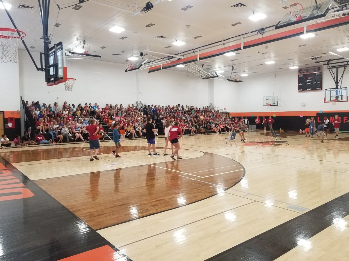 LarsonseSeth's tweet image. And we're back!!! Welcome 6th grade Orioles! #longfellowpride #webcrew #webleaders #classof2024