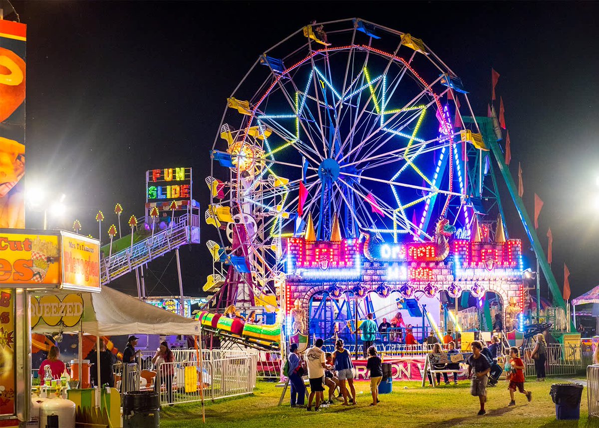 EmploymtOptions's tweet photo. Restroom Attendant needed for the women's restrooms at the Shawano County Fair.  Hours will be 2-10pm for (August 30-Sept.1st) Friday, Saturday &amp; Sunday night.  $14.00 an hour.  Stop in our office ASAP for a quick application &amp; interview.  Position would start this Friday. https://t.co/pFADLgPBKR