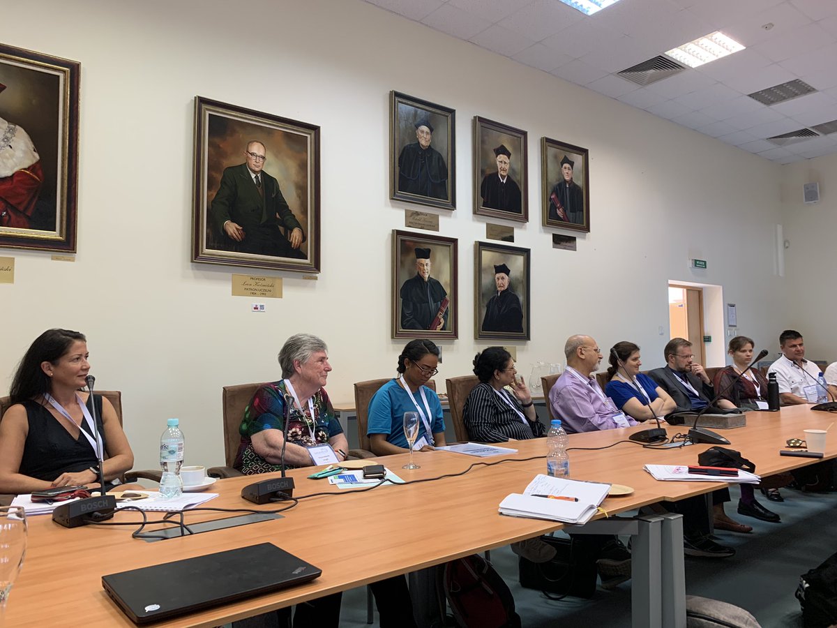 GamificationNat's tweet photo. Women in #gamification and #seriousgames #shetalksgames #womeningaming networking at #isaga2019 overlooked by some ancient looking men π€ππ€© https://t.co/q00Wtx81gY