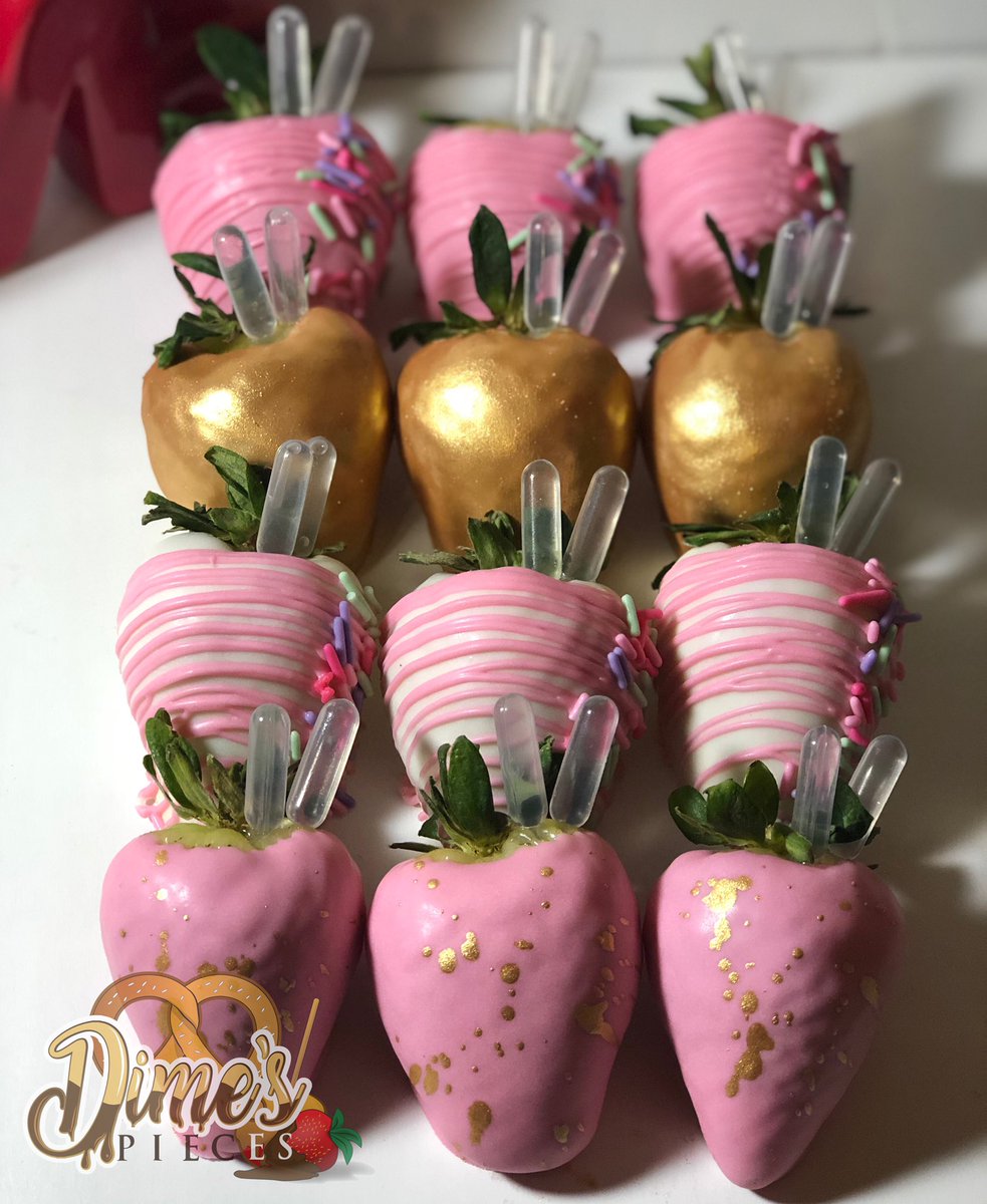 DimesPieces's tweet photo. I’m Diamond, sole owner of Dime’s Pieces located in NC. Specializing in chocolate covered treats and other confections, as well as home made cakes and cupcakes. I cater events, deliver long distance, and ship! Please a second to see my work! #rt #Blacktwitter https://t.co/pTuPbqHKSN