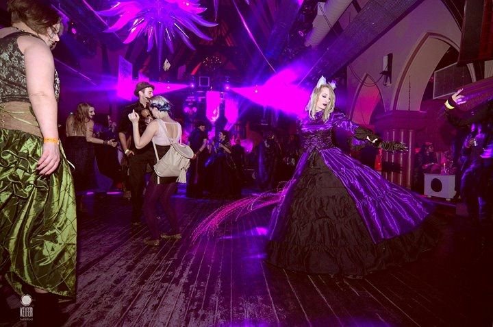 MollyMayhem14's tweet photo. Dancing at the #denvervampireball last year.
Ears and tail: @topcattails
#vampire #vampireball #thechurch #thechateau #karnstein #catgirlmanor #vampurr #catgirl #kitten https://t.co/x7fZpw0k0x