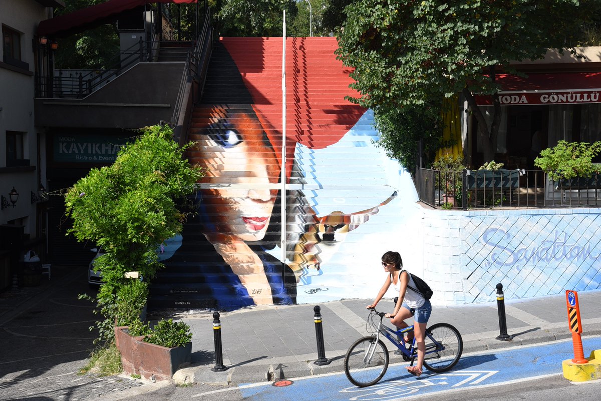 kadikoybelediye's tweet photo. Taze taze yeni muraller karşınızda 🎨

Kadıköy sokakları renklenmeye devam ediyor, takipte kalın. 🤗 https://t.co/tfC1cWS2f9