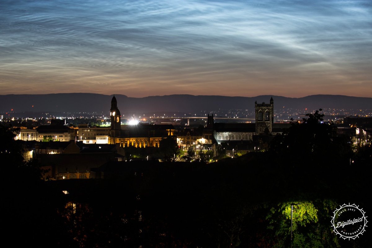 johnnygeee's tweet photo. In the summer months, ghostly Noctilucent Clouds visit our night sky. They make damn right moody photos! 

https://t.co/B8XpzSOPeh

#Paisley #Renfrewshire #Scotland 

#toldwithexposure #VisitScotland #photography #nightsky #NLC https://t.co/jSEtoxOekp