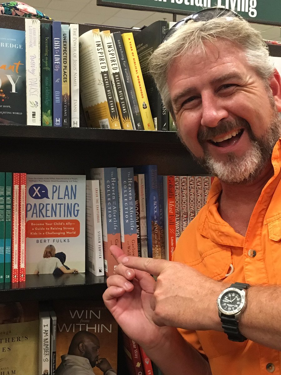 BertFulks's tweet photo. I’m hitting Barnes & Noble stores along the East coast, signing books and meeting new friends. Pop in and score a signed copy of #XPlanParenting
(Yes, sporting my daughter’s @elonuniversity Dance hat.)
@BNBuzz @simonschuster @AtriaBooks #HowardBooks #parentingtips #adventure https://t.co/lwl3sZZ301