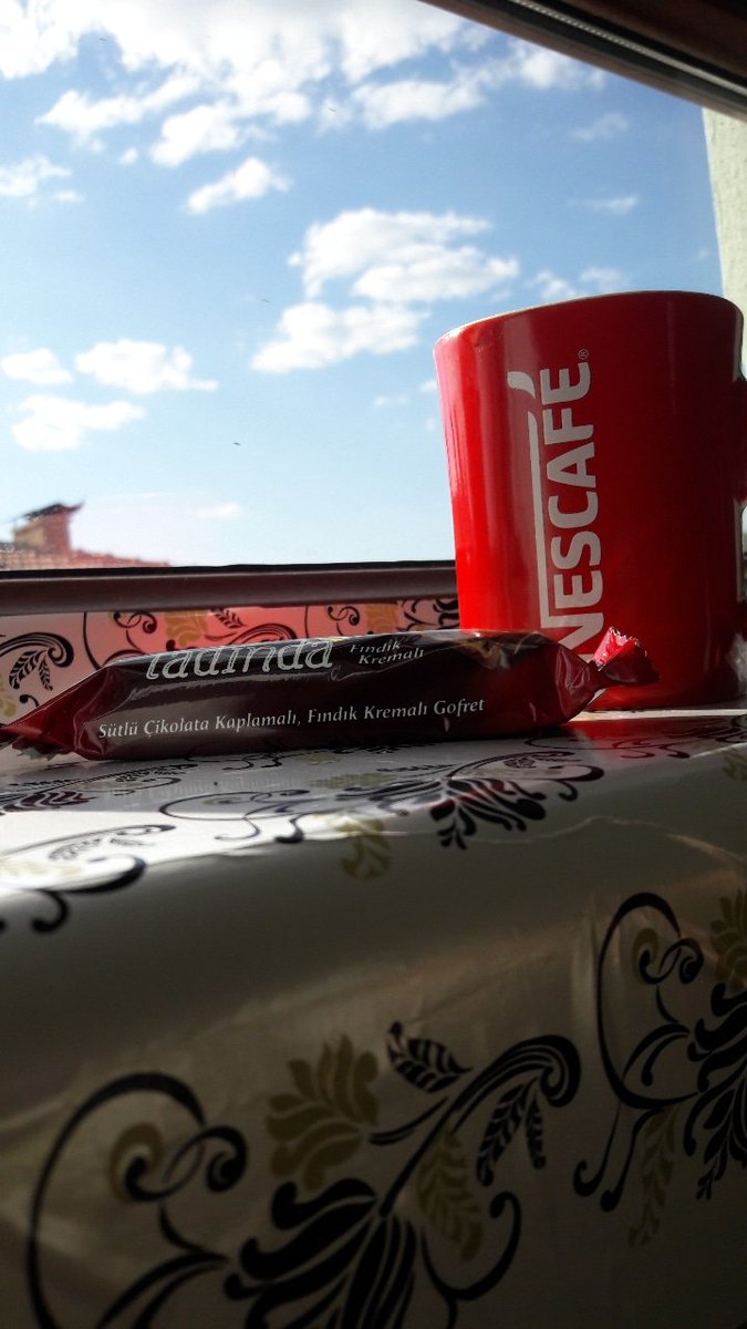 dadadansuu's tweet photo. Bi kahve..? 
#nescafe 
#etiaşktadında https://t.co/eg7uFH9kpa