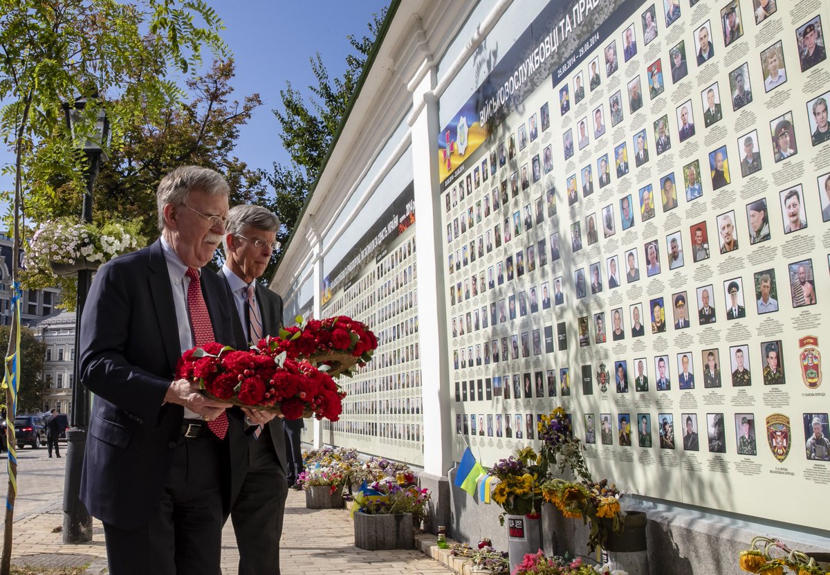 AmbJohnBolton's tweet photo. It was an honor to represent the American people in paying our solemn respects to Ukrainians who have died in the defense of their nation against Russian aggression. https://t.co/h0j7o9F2HK