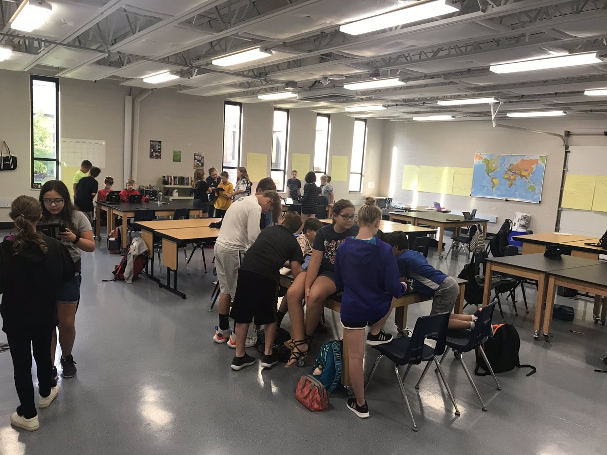 cskiles80's tweet photo. Building our class #100peopleproject data! Excited to see our graphs. Who wants to collaborate on this deep dive series on @Belouga_  ?@TMS_Trojans #explocultures #proud2br3 #act4impacts #tmstribes #globaled #connectedclassrooms #ISTEGlobalPLN https://t.co/EqHtDFIHui