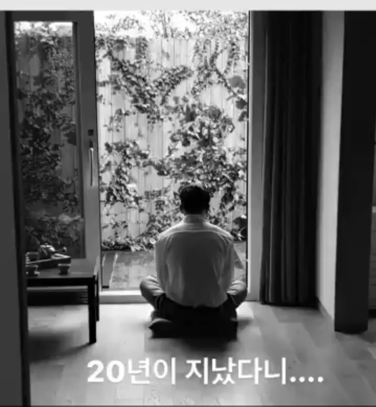 SamNitian's tweet photo. [190827]

Ji Chang Wook’s IG Story

“20 years have passed....”

And here we’re waiting for sep.28th😍😍😂😂😂❤️❤️❤️

#JiChangWook #MeltingMeSoftly #Kdrama #LetMeMelt #tvN #AlwaysWithJiChangWook https://t.co/4VI2bFj8gV