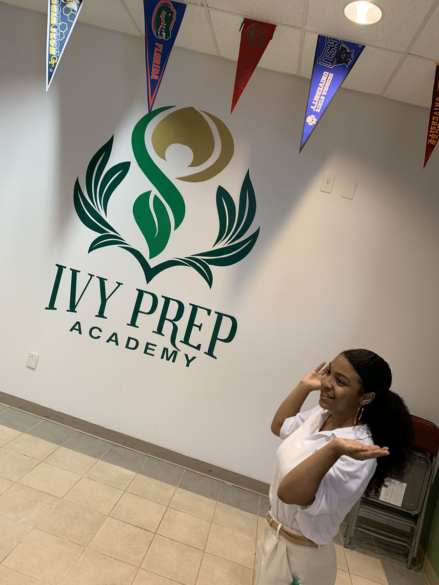 RashaunKemp's tweet photo. Visiting @IvyPrepSchools this morning with @schoolchoicewk and @_GA_CAN....they just unveiled a new logo and told us @SteveHarveyFM donated money for them to get new hardwood floors in their lobby!!!! Can’t wait to hold our @GACharters school fair here again in January! https://t.co/oQFhMdAcFr