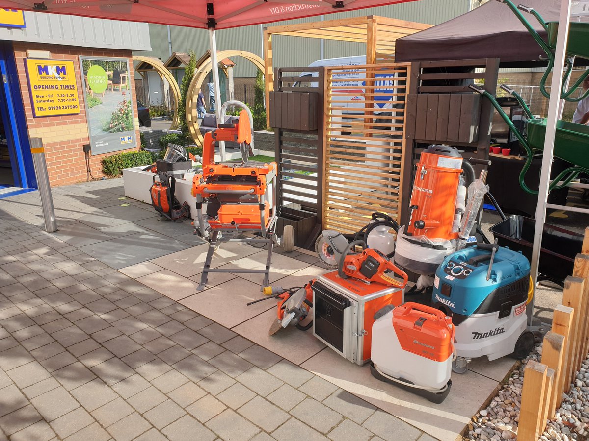 BrandonHireStat's tweet image. Our team was at @mkmbs Lemington Spa last week to offer support and showcase some of our latest equipment, including the latest dust extraction units. #dustcontrol #dustsuppression #sectorsupport #dust #toolhire #equipmenthire