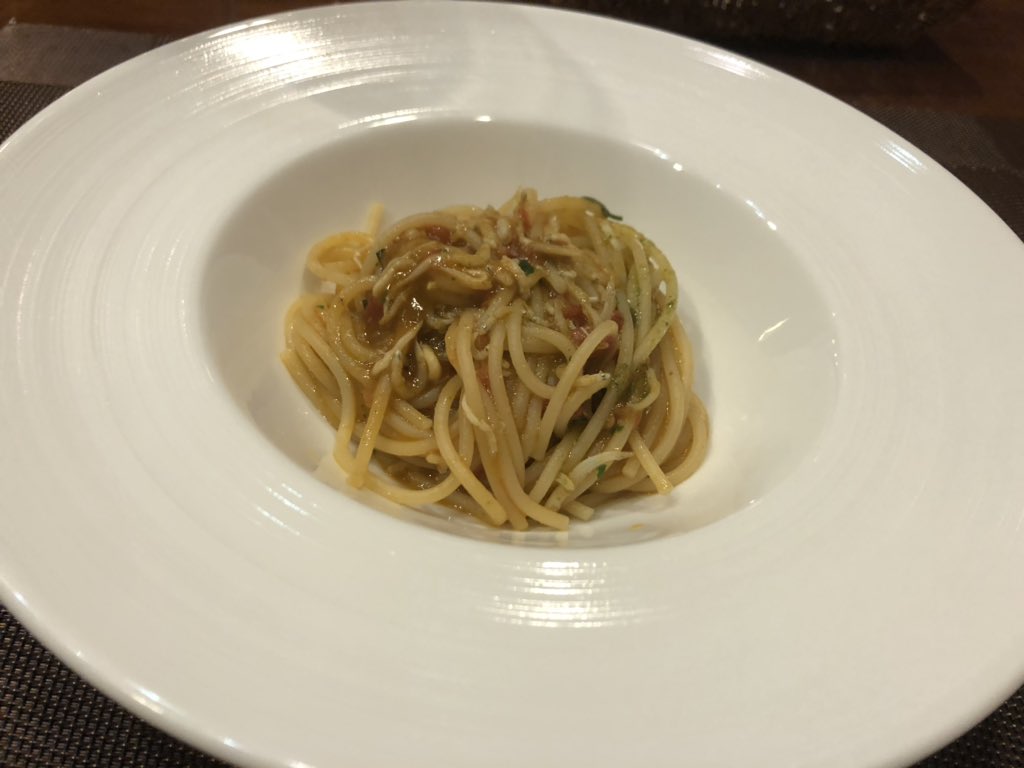 r143yoshikichi's tweet photo. 今夜は 諏訪市のイタリア田舎料理DANLOで、蕎匠塾の事務局会議。
来月の蕎麦汁勉強会、11月の包丁勉強会や、来年の事業計画など 美味しい料理を食べながらの話し合い。
#上田 #上田市 #信州上田 #信州そば #そば #蕎麦 #上田市そば #よし吉 #蕎麦切りよし吉 #蕎匠塾 #DANLO https://t.co/FA566rKrOh