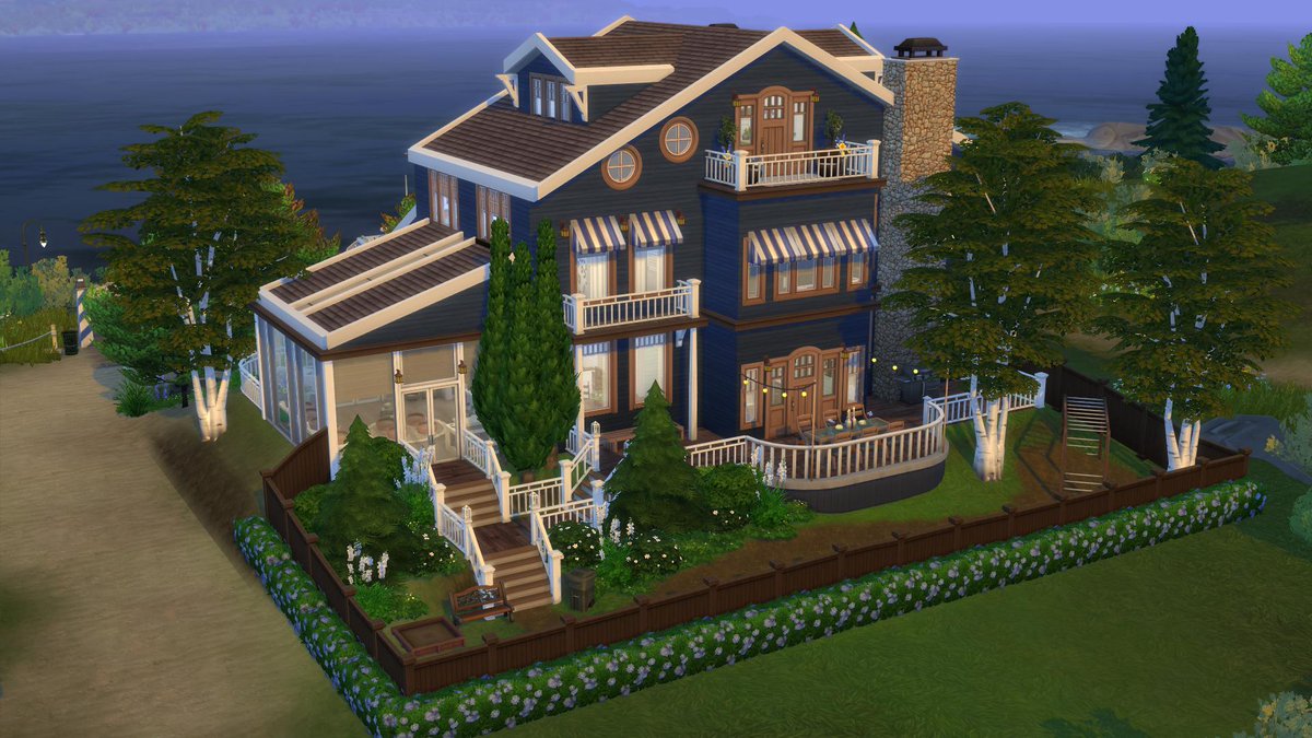 kimberishrtcake's tweet photo. Exterior shots of The Starboard Bay Beauty up on #TheSims4Gallery ⛵️⭐️💙 #TheSims4 #ShowUsYourBuilds https://t.co/FqKYRpcFTn
