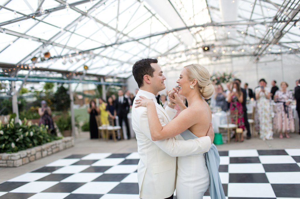 adriennematz's tweet photo. Claire &amp; Nathaniel | Horticulture Center Wedding Philadelphia https://t.co/VrUOUcJfmP https://t.co/7aDeAJMjWT