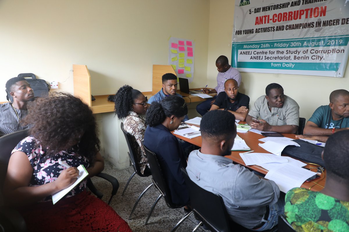 aneejnigeria's tweet photo. #OpenND #CorrupionMustNotPay Day 2 of the Training and Mentorship on Anti-corruption for Young Activists and Champions begins with a recap of day one activities. This session is facilitated by ANEEJ Senior Program Officer, Mr. Innocent Edemhanria. @ https://t.co/CD6E2aO6eo