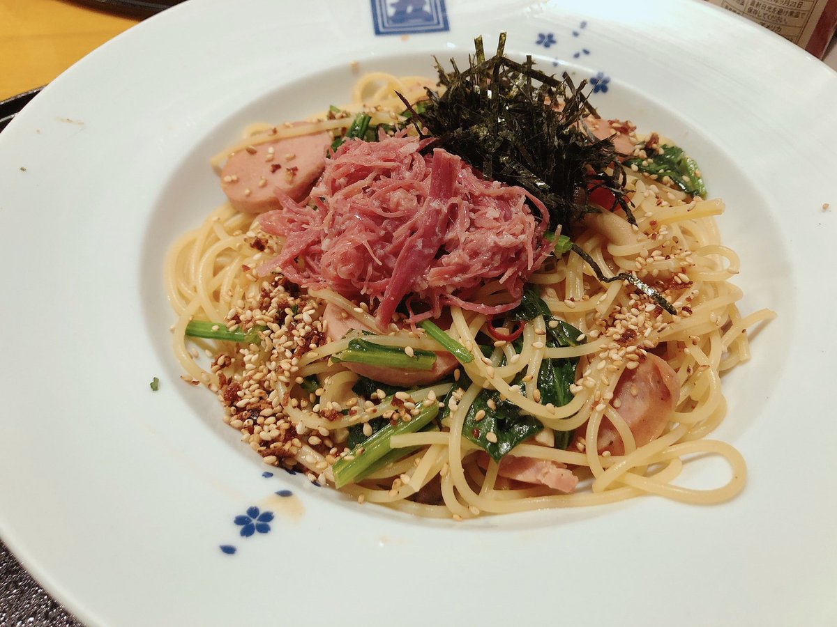 菊池 綾 On Twitter 五右衛門パスタ行ってきました 腰塚コンビーフとほうれん草の醤油バター 食べてきました ちゃんとしたコンビーフってホロホロと崩れて美味しかった 笑 そしてお店での略称が ポパイ だった笑 五右衛門パスタ 腰塚コンビーフとほうれん草の