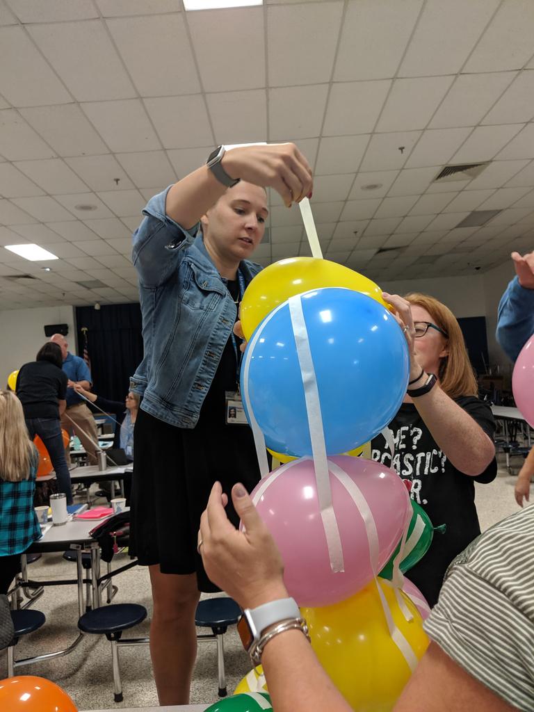 targetandteach's tweet photo. Teamwork at it's finest 🙌
@RedMillES @RMESPrincipal @NclKeros https://t.co/gvzovH5vYJ