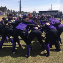 Hey high school senior softball players! ⚾ Interested in taking your game to the collegiate level? You can learn more about being a college softball player at our upcoming softball recruitment weekend, Sept. 13-14.  ow.ly/YcAt50vLeiU