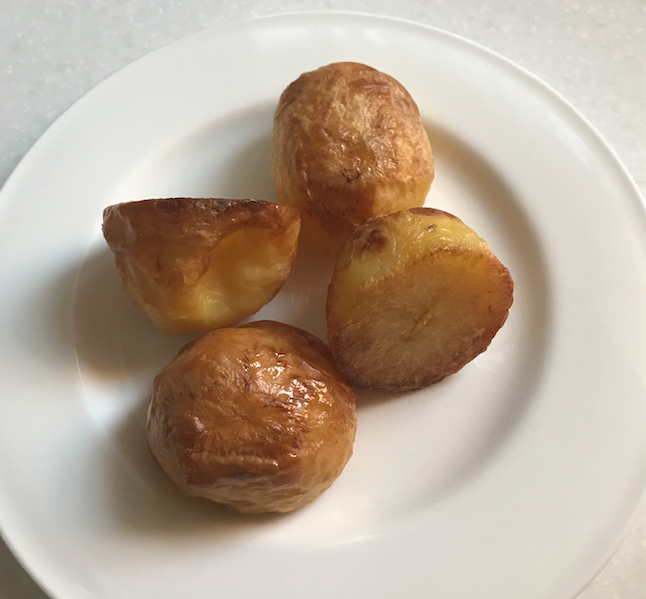 Just eaten 296g freshly roasted potatoes for lunch (doing this so you don't have to!!!) and sugars already beginning to rise. Watch this space....