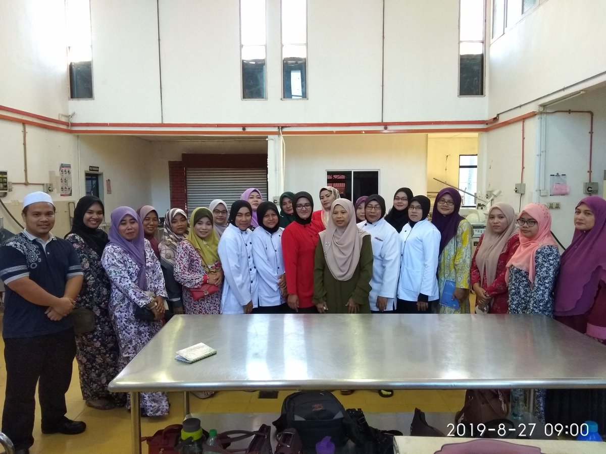 MARDI_PP's tweet photo. Menarik hari ini khas untuk usahawan Pasi Puteh berkampung 3 hari di testbed Pasir Puteh belajar proses produk bakeri. Terima kasih KEMAS kerjasama padu https://t.co/ZjQP4npZcs