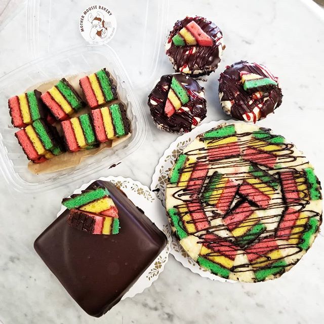 mothermousse's tweet photo. Somewhere over the rainbow 🌈 🤩
.
.
#cheesecake #rainbowcookies #rainbowcookiecake #stateneats #moussekeetoes #statenislandbakery #statenislandcakes #statenislandcookies #bakery #foodnetwork #foodie #wheresieats #mothermousse https://t.co/RFzKIfulnU https://t.co/fQ6arCrLj3
