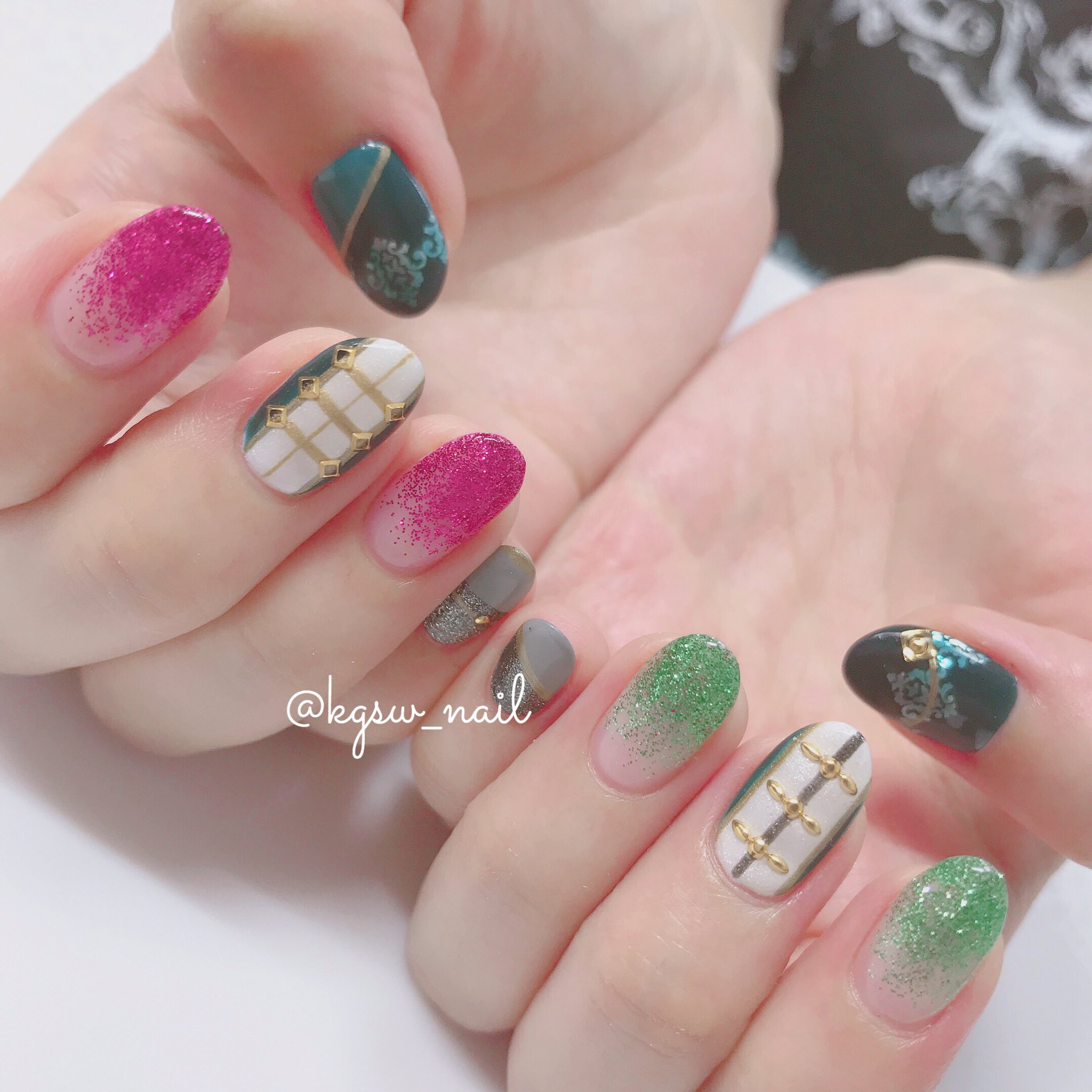 Nail Salon Muah お客様オーダー モチーフネイル 日向大和 天草シオン 左右色違いのデザインに 少しずつみんな衣装が違うのでさり気なく違いも出せるデザインです ご来店ありがとうございました T Co Ovygyuccuf Twitter Nail Salon Muah お客様オーダー モチーフネイル 日向大和 天草シオン 左右色違いのデザインに 少しずつみんな衣装が違うのでさり気なく違いも出せるデザインです ご来店ありがとうございました T Co Ovygyuccuf Twitter