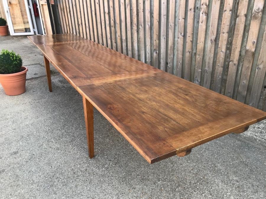 AntiqueTables1's tweet image. Early 19th Century Cherry Double #ExtendingTable, With Beautiful Patination And Character. See more here-bit.ly/2NwRb0W
#ExtendingDiningTable #DiningTable #Table #LargeDiningTable #DiningRoom #Furniture #InteriorDesign