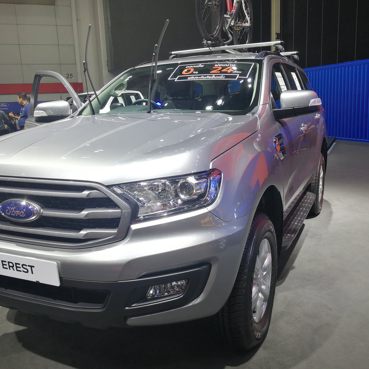 FordSale's tweet photo. ราคา​1.299 ล้านบาท​ สนใจสอบถาม​รีบเป็นเจ้าของครับ https://t.co/gFVgcVmgOk