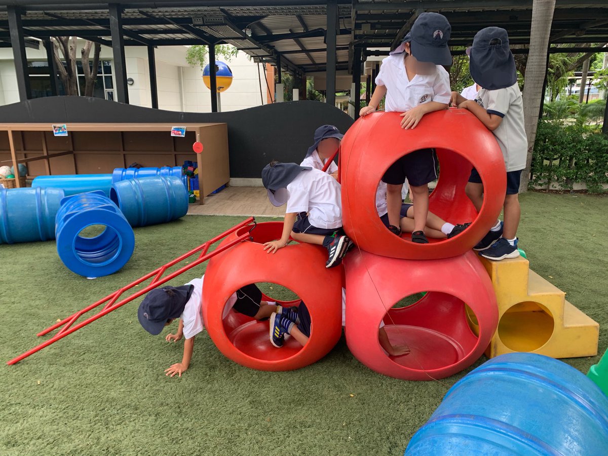 RajLadva's tweet photo. Incredible collaborative play on their "boat", complete with gang plank and below decks! They managed the risks really well, testing and evaluating each step together.
#EarlyYears
#eyfstwitterpals
#EYFS
#EYmatters
#EYtalking
#EYshare
#EYwow https://t.co/mgghCicimg