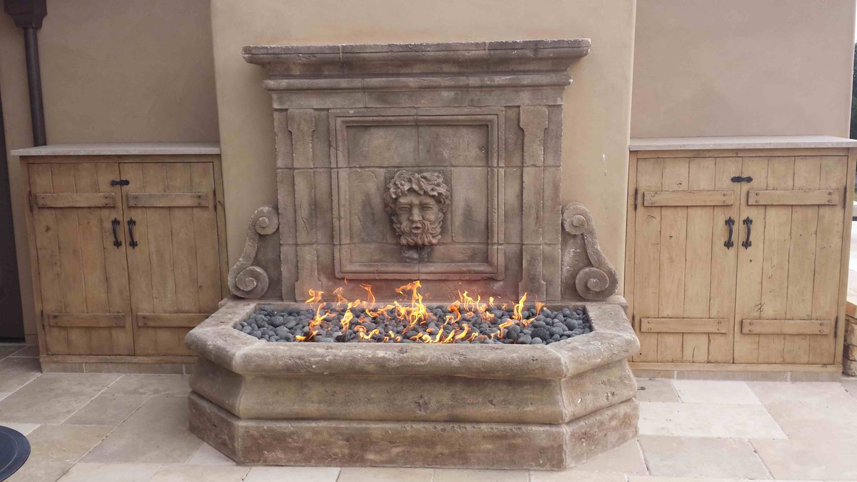HPCFire's tweet photo. When Forbes writes, everyone listens. Here is a great article on the booming outdoor industry. #GasFireplaces, #GasFirepits are just a few of the mentions. Get the scoop here: https://t.co/vhmrFc1NXT
Photo credit: The Hearth Shop https://t.co/HNLlslasNO