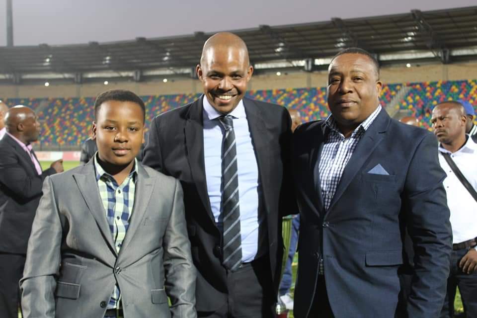 real_kingsfc's tweet photo. We must mourn for one of our own, not that dubious character, MAY YOUR SOUL REST IN AN ETERNAL PEACE #David Kekana https://t.co/zhU6oVSVqa