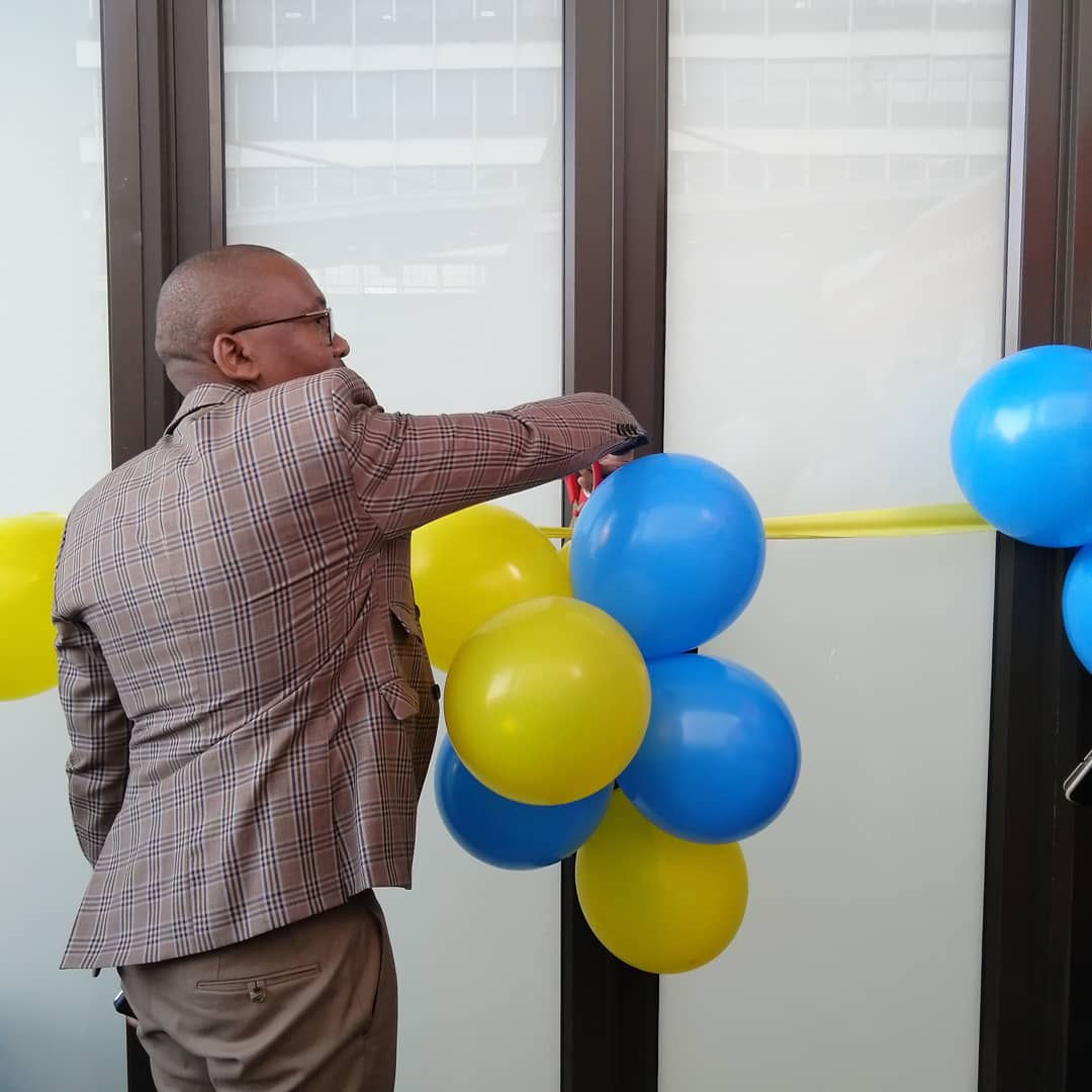 bandilemasuku's tweet photo. So happy about the Employee Wellness Centre opened this morning @GautengHealth. The health of our staff is important, a healthy and happy workforce will translate into the work. This new center with have an Occupational Therapist, counselling services and breast expression area https://t.co/EvedBnuv4u