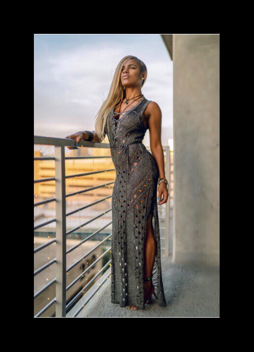 A313Tara's tweet image. Courage✨Photo Credit @justinfortephoto
.
.
.
.
#austinmodels #austinnights #austinphotographer #love #austin #patio #summervibes #goodvibrations 
#bartonsprings #austintexas #Texasmodels #gold #goldtones #austinartist