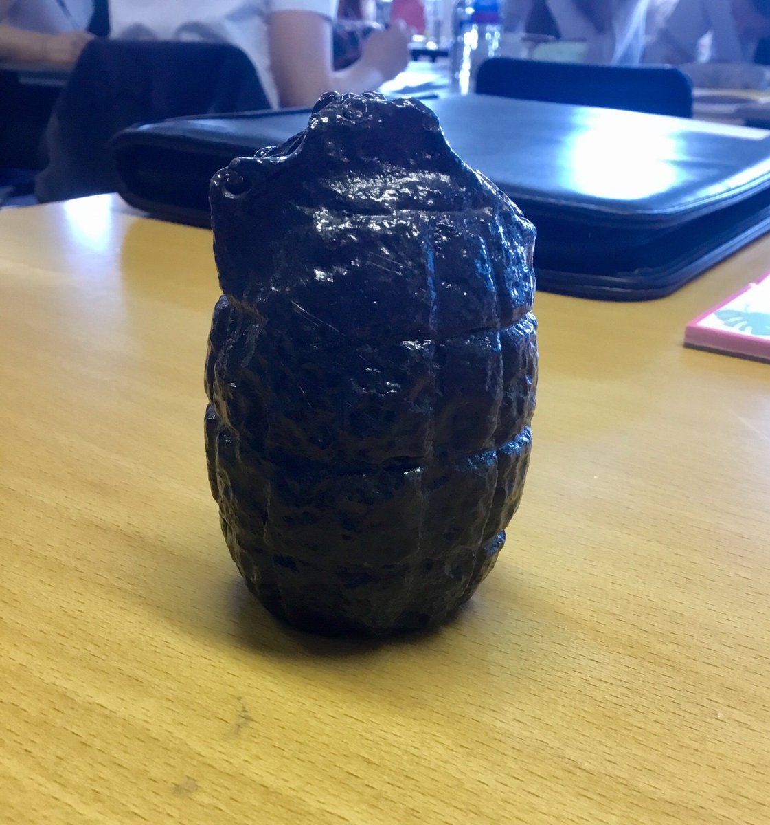 KAHistory2017's tweet photo. Today’s S1 Social Subjects lesson - Introduction to History - Evidence 👍 #primary #worldwarone #millsbomb #technology https://t.co/mt9ZhQRaJi