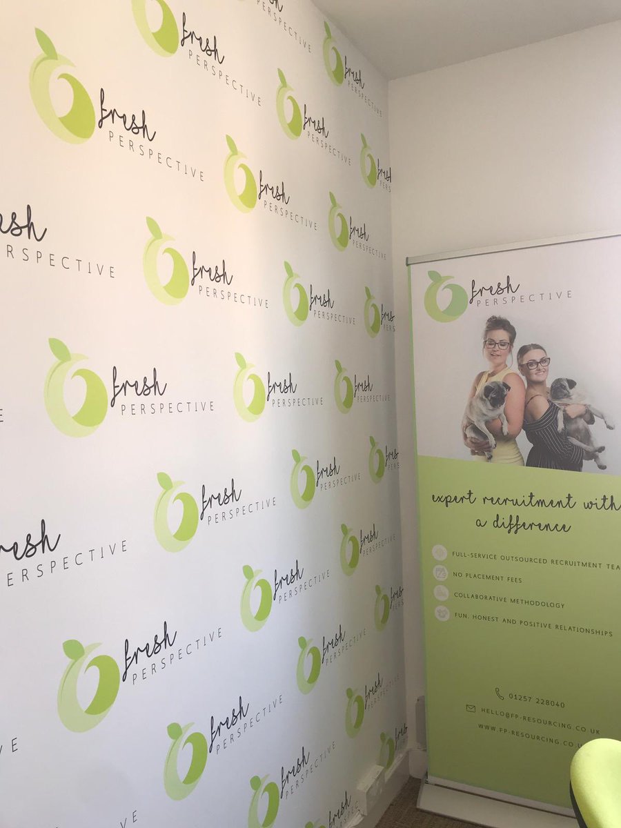 Well this installation for <a href="/fp_resourcing/">Fresh Perspective</a> certainly looks fresh. The client’s design looks fab on the onepiece mural with the zesty green and white colour combination. 
#printedandinstalledinonepiece #onepiecemurals #officemursls #featureealls #officespaces #officerefurb