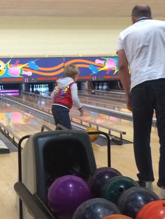 WIN!!!! 5 <a href="/mfabowlilkeston/">MFA Bowl Ilkeston</a> each pass is for 6 people for an hours FREE bowling.

Listen 7am - 7pm <a href="/erewashsound/">Erewash Sound</a>. 
96.6FM
erewashsound.com
The Erewash Sound APP
Smart speaker "Play Erewash Sound"

#summerkidz #playerewashsound