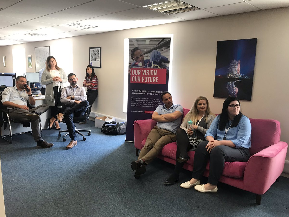 OEUK_'s tweet photo. Jonathan White kicks off the conversation, explaining the positive future for the people in our industry in helping find solutions #OurVisionOurFuture @ApolloOE https://t.co/PtTZ4J574e