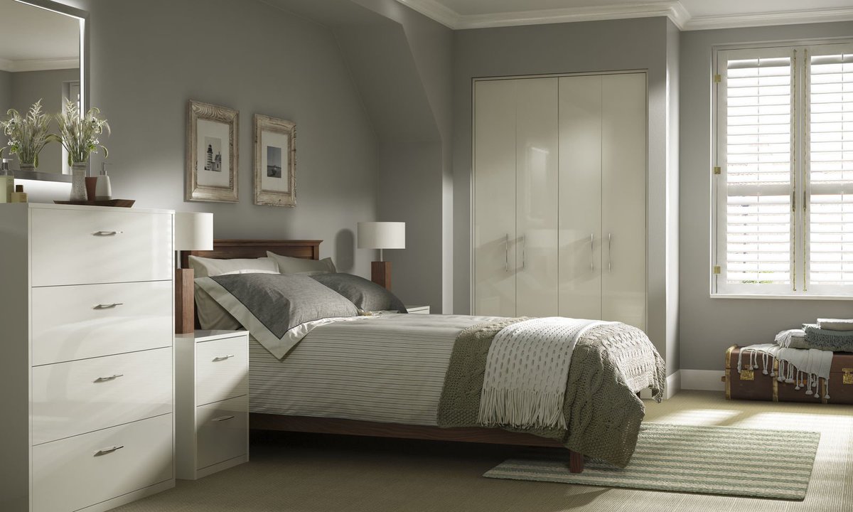GalleryKitchen's tweet photo. Back to work bank holiday blues?

New bedroom to relax  in as the weather turns cooler..

Come into our showroom today for a Free Of Charge no obligation quotation. https://t.co/TZ8aeYsrWL