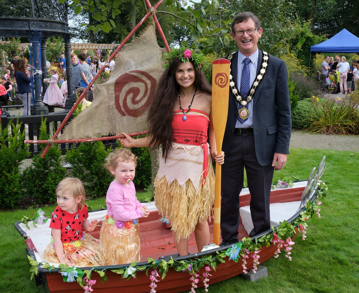 MidUlster_DC's tweet photo. Over 2,500 people enjoyed @MidUlster_DC's #PiratesAndPrincesses event at the picturesque Maghera Walled Garden at the weekend. Little pirates &amp; princesses enjoyed an afternoon of free family fun in the sun with all their favourite characters. For pics see: https://t.co/Ncd5hzqA8d https://t.co/Tdd9ZJIWzP