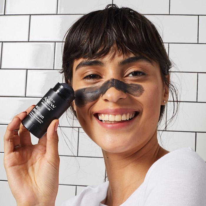 1BeautyBachelor's tweet image. Did you know?! Pesky #pollutants contribute to the look of #dull skin, #clogged pores, age #spots and #wrinkles. Our anti-pollution squad was designed as your invisible shield of #protection, helping to #keep #skin looking #healthy, fresh and #youthful.
@AvonInsider