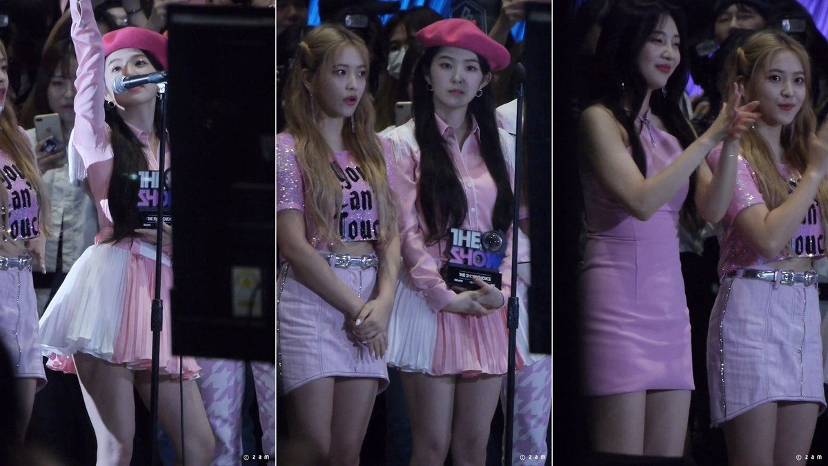 iamzamzh's tweet photo. 레드벨벳 아이린 예리 조이 - 더쇼 1위 트로피 들고 퇴근길 (19.08.27) 
#레드벨벳 #RedVelvet #아이린 #IRENE #YERI #JOY #더쇼퇴근길 
https://t.co/5GbQZ7fgzo https://t.co/AYcjEIG7MX