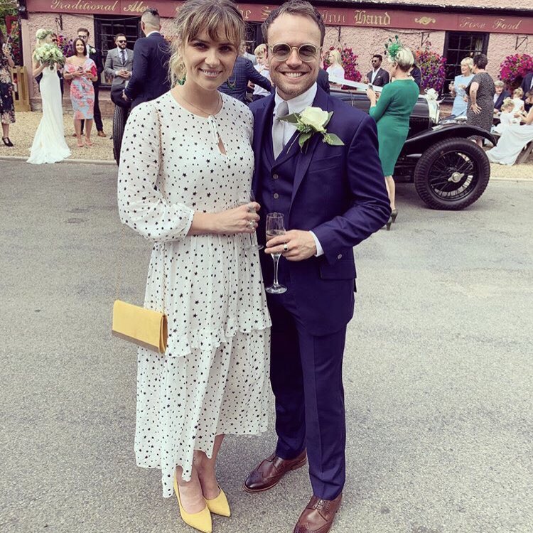 Got a fringe, attended a wedding, Manchester treating me well! 💛