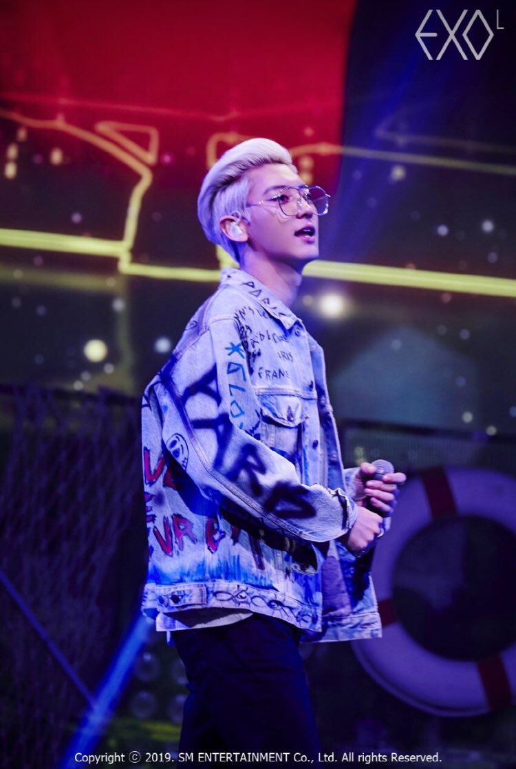 exoflexed's tweet photo. Baby love you look so good tonight
Baby love just sit, I’ll hold you tight

#여리에게ㅇㅍㅇ #EXO #엑소 #CHANYEOL #찬열 @weareoneEXO https://t.co/109W1EJX6t
