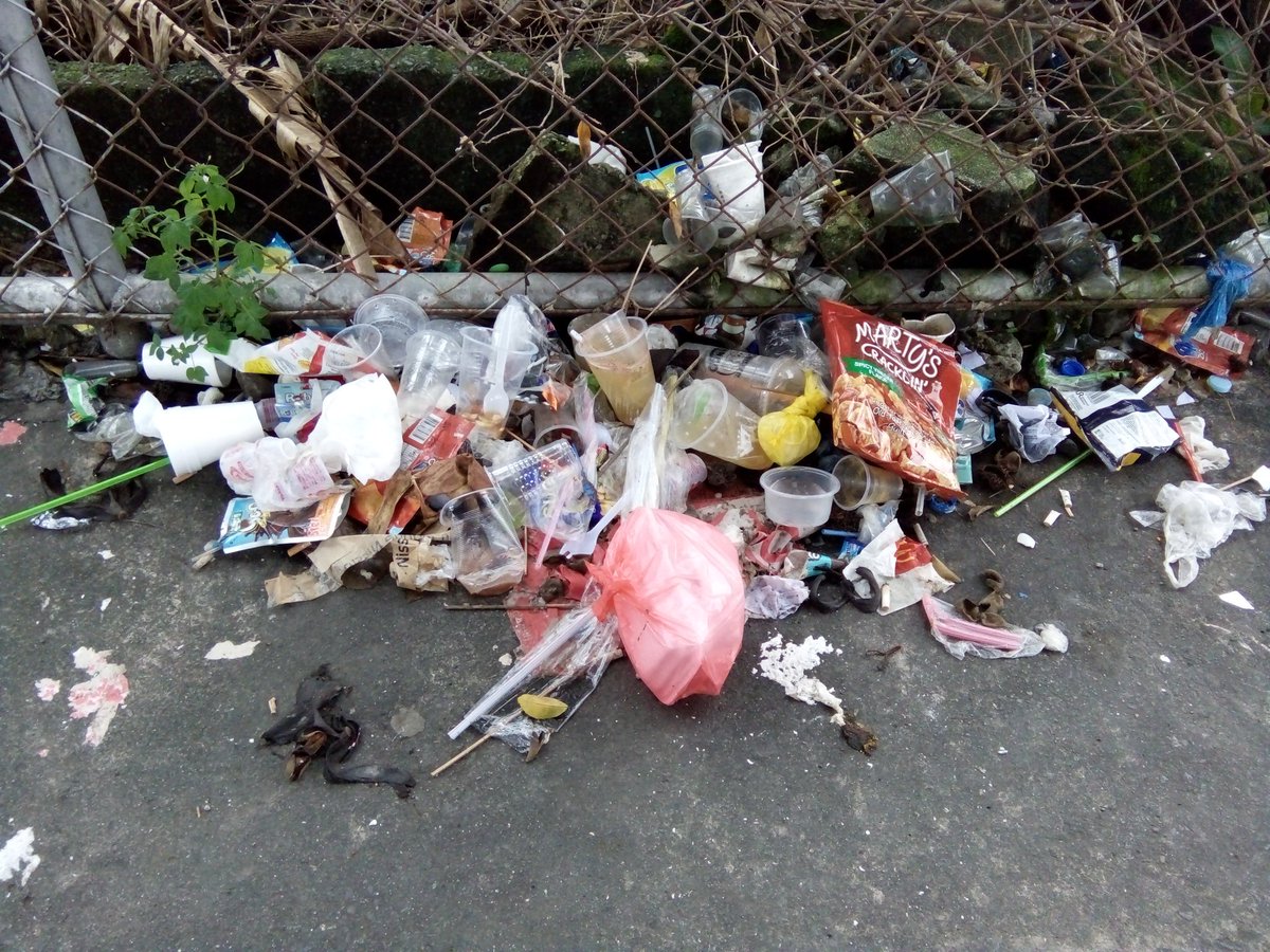 duhrednozz's tweet image. how ironic it is to see how a lot of ppl cared abt the amazon rainforest burning but not in this kind of issue. 

care for our environment not just bcos it's popular, care bcos we have to. 

awareness is good but acting upon it is better.
#sAvEaMazOn
#SaveTheEnvironment