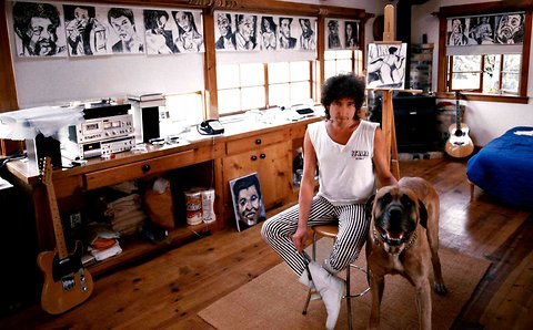 ArtSolihull's tweet photo. WHO'S READY FOR THE BIG BOB DYLAN RELEASE ON FRIDAY 30TH AUGUST ! IF YOU CAN NOT WAIT THAT LONG AND WANT TO SEE IT EARLY THEN GET ALONG TO OUR PREVIEW HERE IN SOLIHULL ON THURSDAY EVENING 6PM ONWARD S....DON'T MISS OUT ! https://t.co/Wx9mnJIP7k