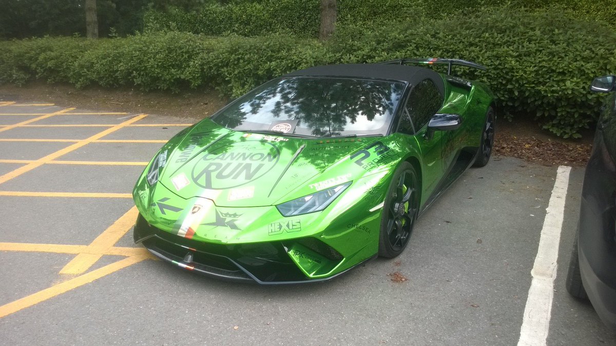 BulldogBDX's tweet photo. #Outandabout with @BulldogBDX #Dublin saw this... Pretty garish but it is for a good cause!! Remembering #MandyKelly @TheCannonRun #DonegalInternationalRally #3inarow https://t.co/XERsUi7Zkl